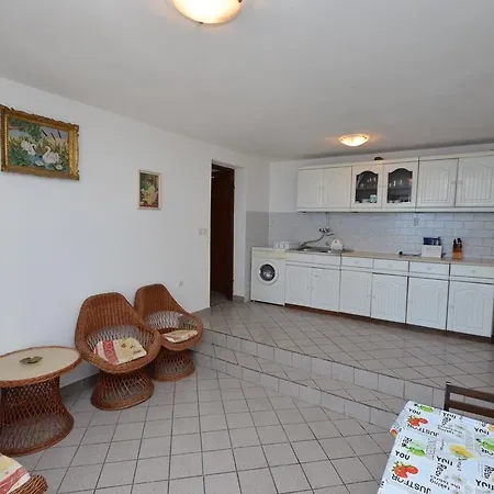 Veljko Apartment